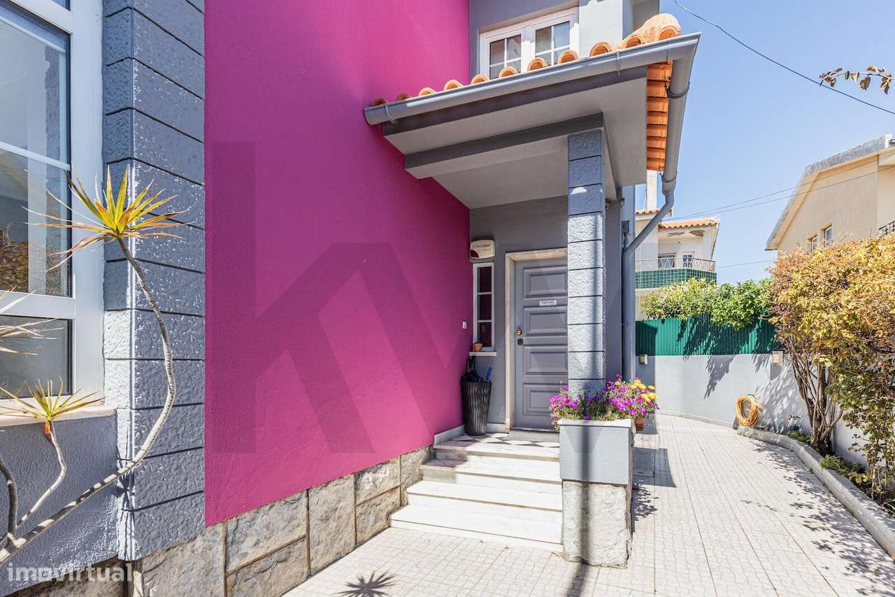 Moradia | 8 divisões + Estúdio | Localização Excelente para CLÍNICA ou - Grande imagem: 4/24