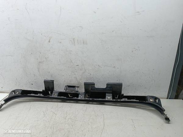 Guia Central De Para-Choques Bmw 3 Touring (E91) - 2