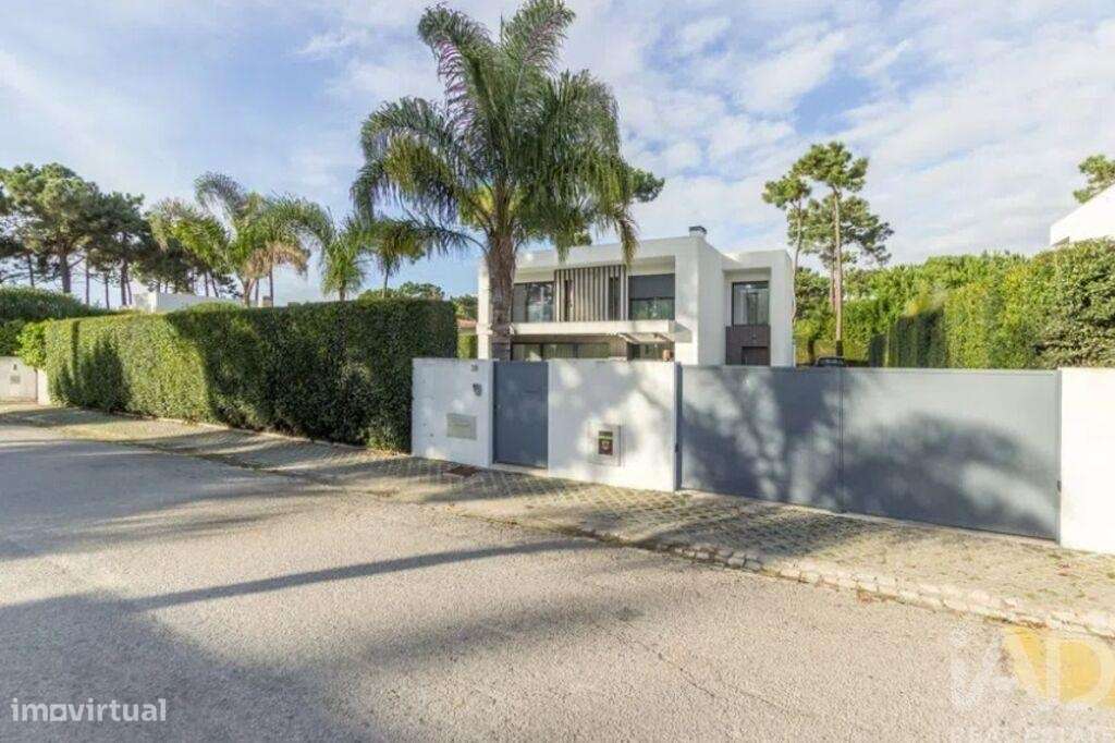 Casa / Villa T3 em Charneca De Caparica E Sobreda de 220,00 m2 - Grande imagem: 4/29