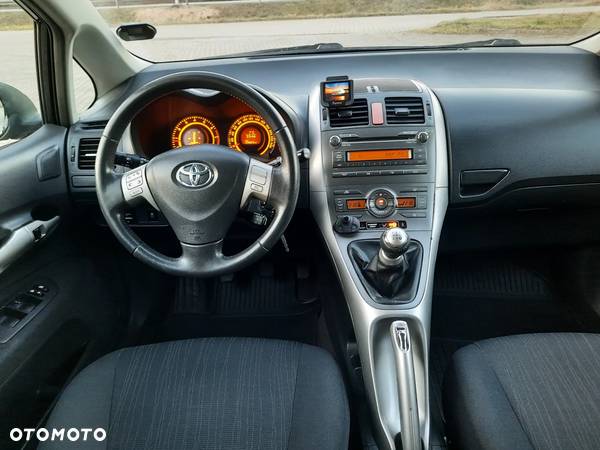 Toyota Auris 1.6 VVT-i Premium - 8