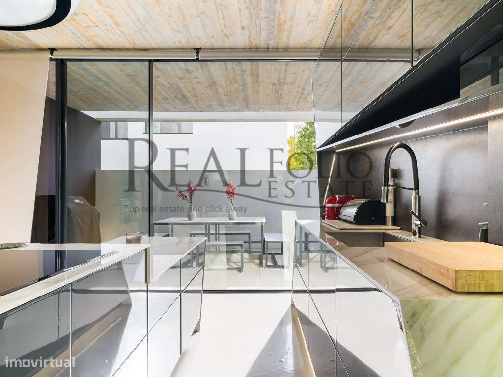 Moradia T3+1 de Luxo na Aldeia de Juzo, Cascais-9