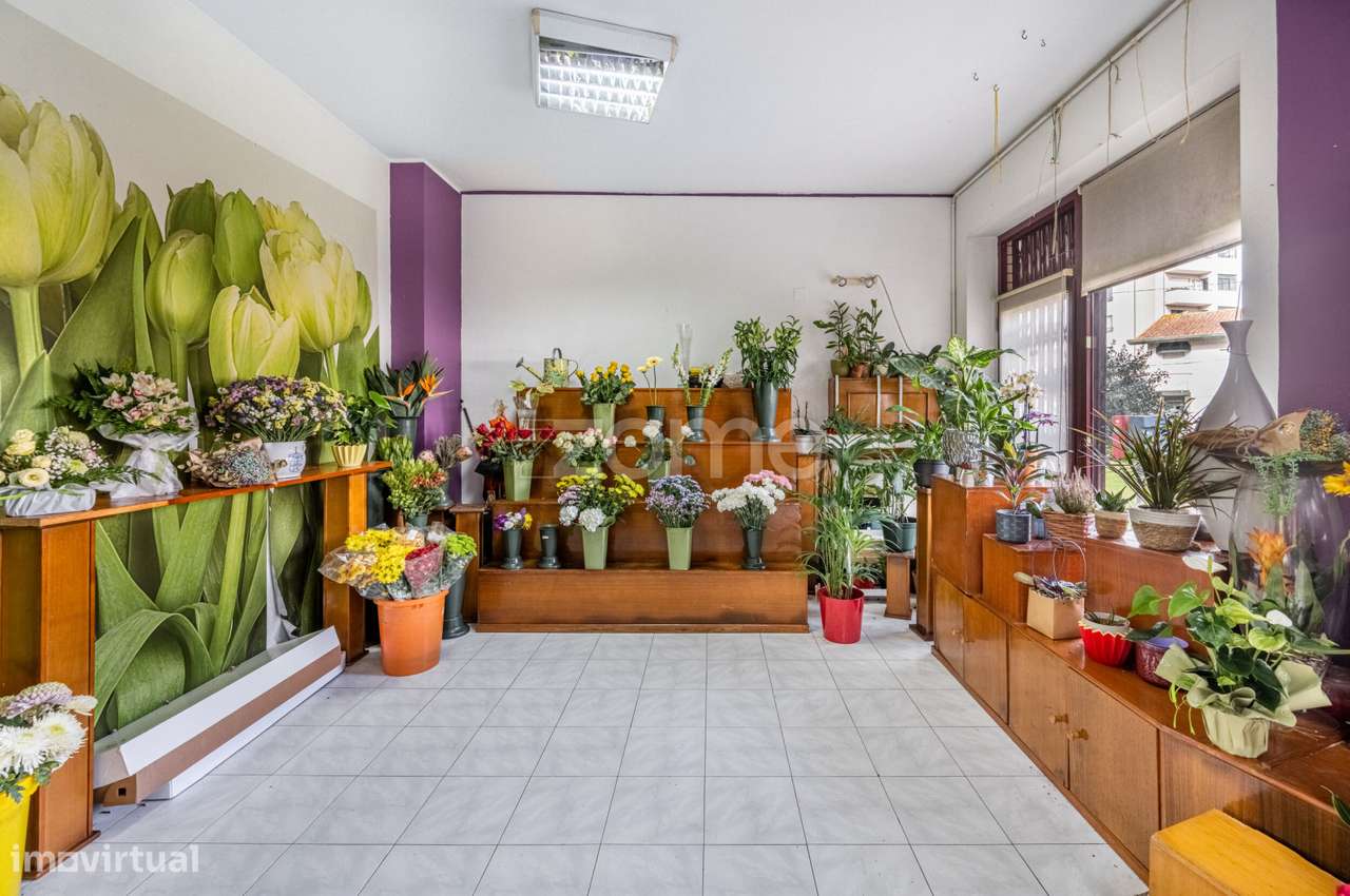 ✨ Loja para arrendar na Rua dos Fogueteiros – Matosinhos - Grande imagem: 4/18