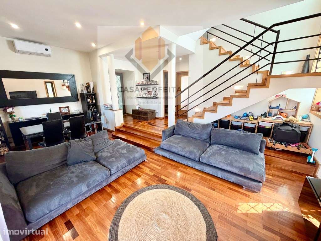 Luminosa Moradia T3+1 de 4 Frentes com Jardim, Escritório e Anexo -...-9