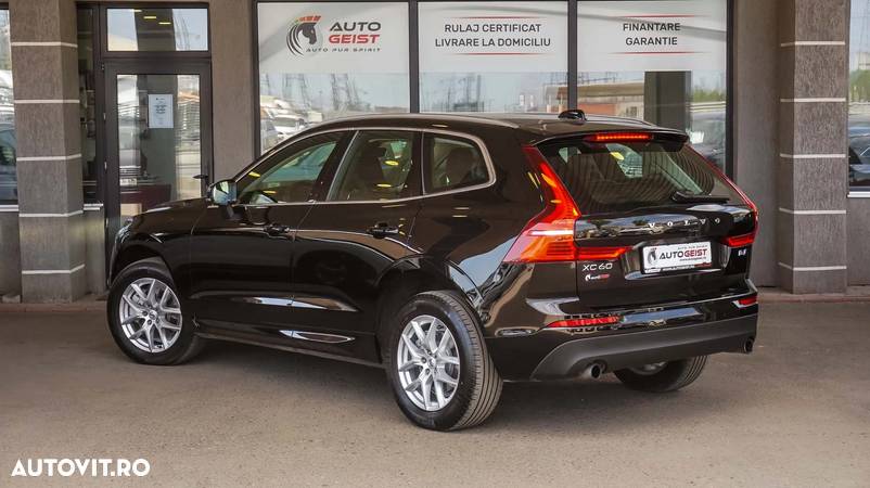 Volvo XC 60 B4 MHEV AWD Momentum Pro - 7