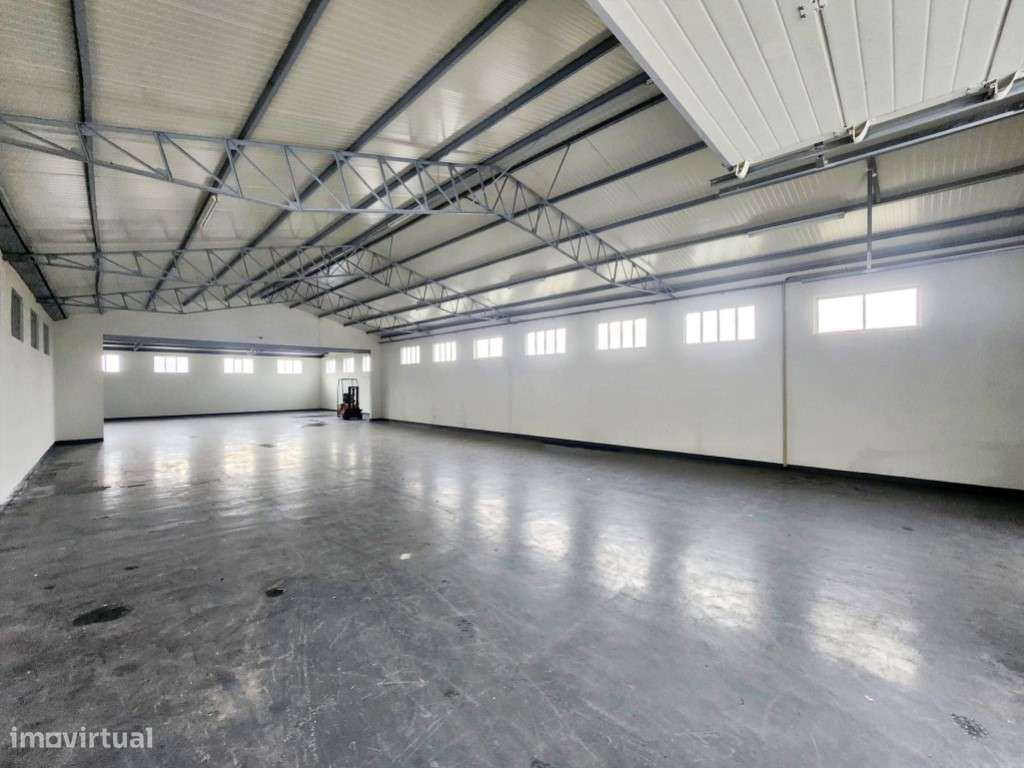 Armazém Renovado com Excelentes Acessos - Grande imagem: 5/27