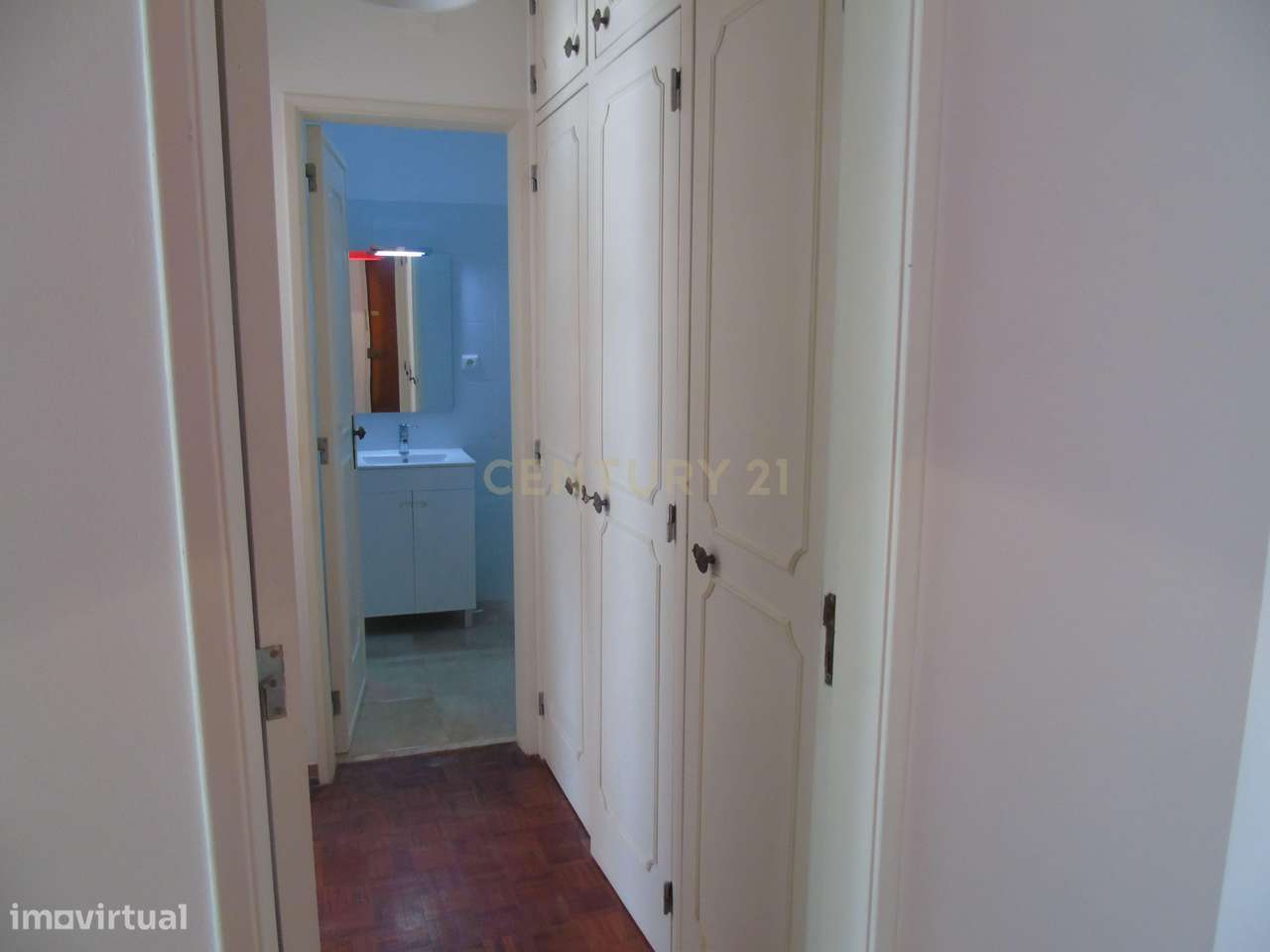 Apartamento T1 em Oeiras com Varanda - Grande imagem: 4/27