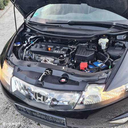 Honda Civic 1.8 Sport - 28