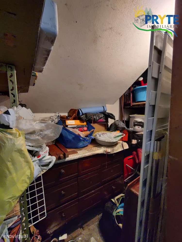 Apartamento T1+1 situado em Campolide-6