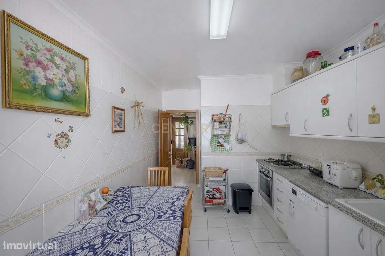 Apartamento T2 com elevador na urbanização Lagoasol - Grande imagem: 5/15