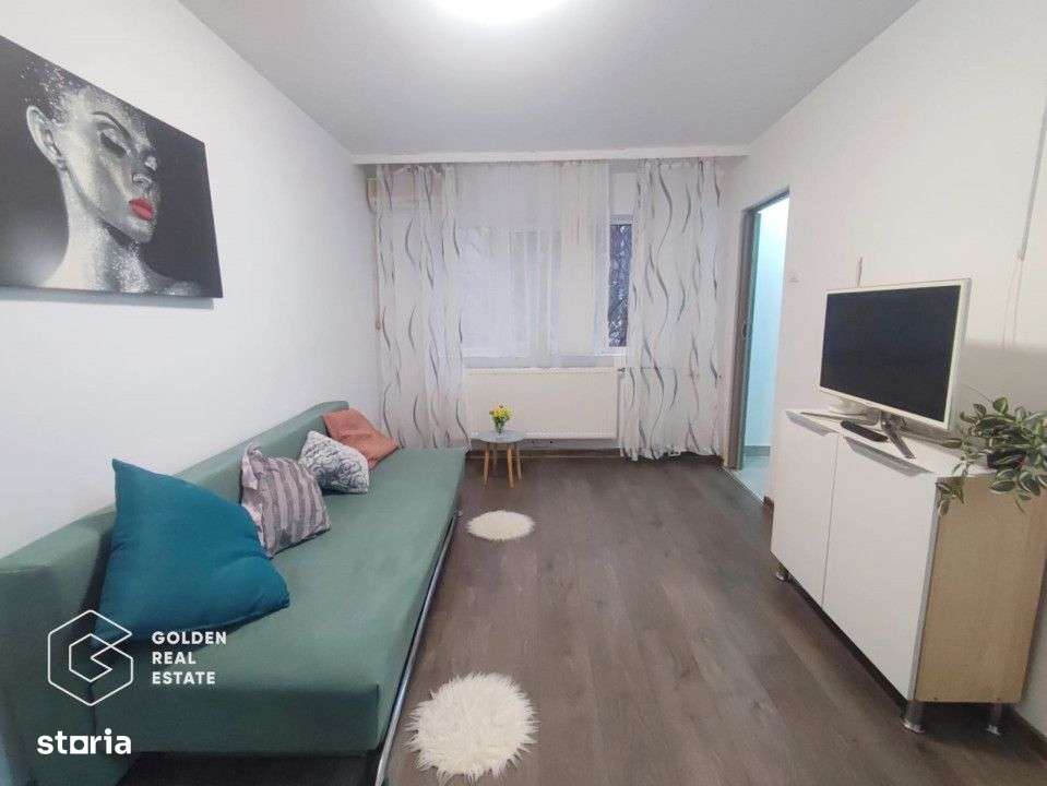 Garsoniera tinereasca, etaj 3, 6 Vanatori - Imagine principală: 1/6