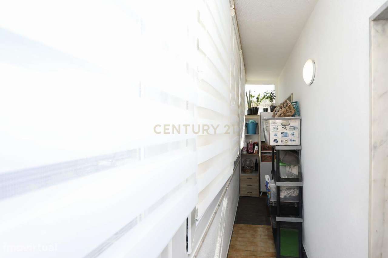 Apartamento T2 em Montijo com Vista para a Cidade-4