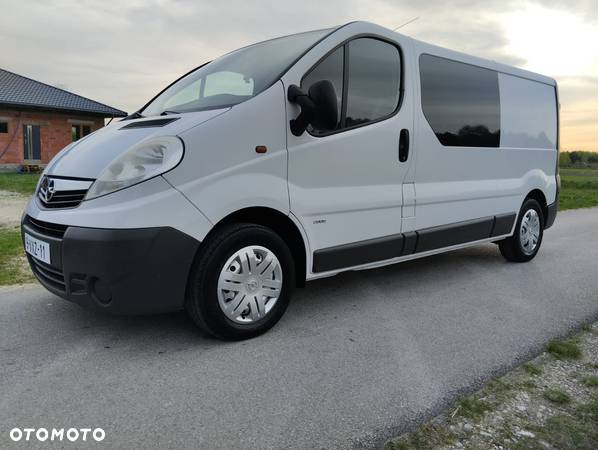 Opel Vivaro - 2