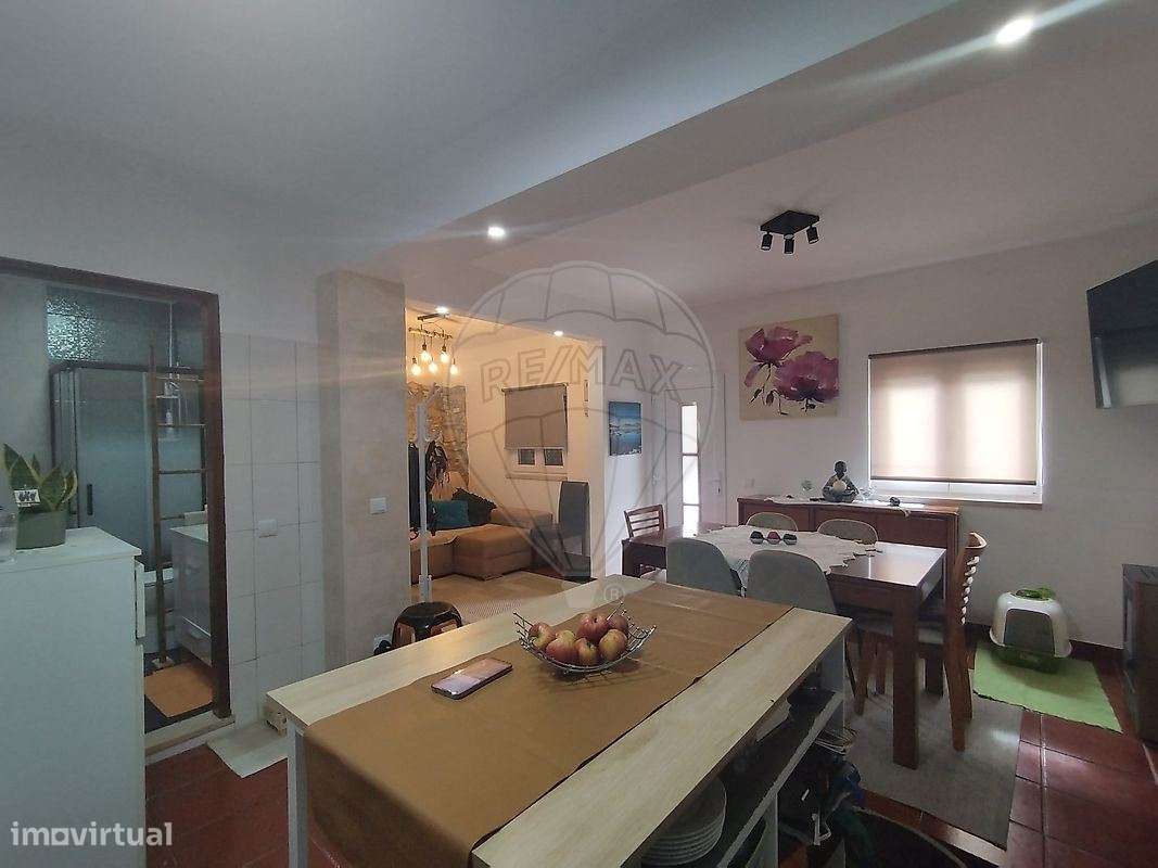 Moradia T2 Remodelada para Venda em Caixeira  Montemor-o-Velho-1