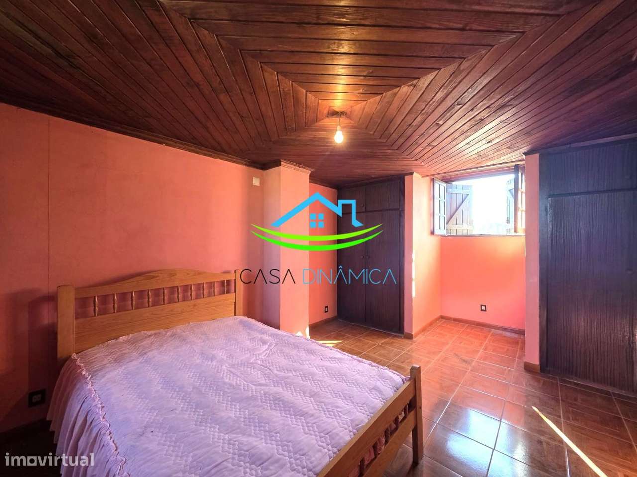 Moradia T3 em Azenha com terreno de 2000m2-32