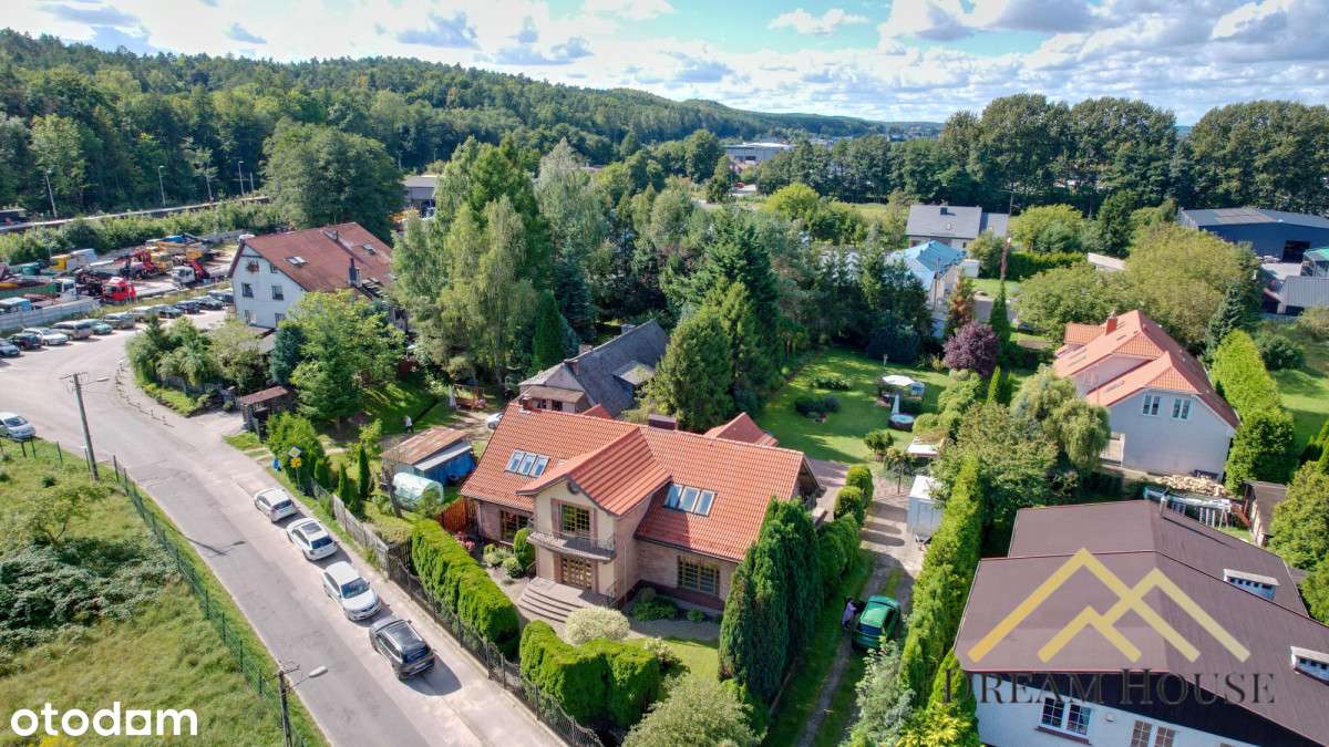 Wyjątkowy dom z unikatowym ogrodem w otulinie lasu-17