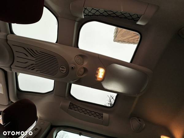 Citroën Berlingo VTi 120 Multispace Exclusive - 24