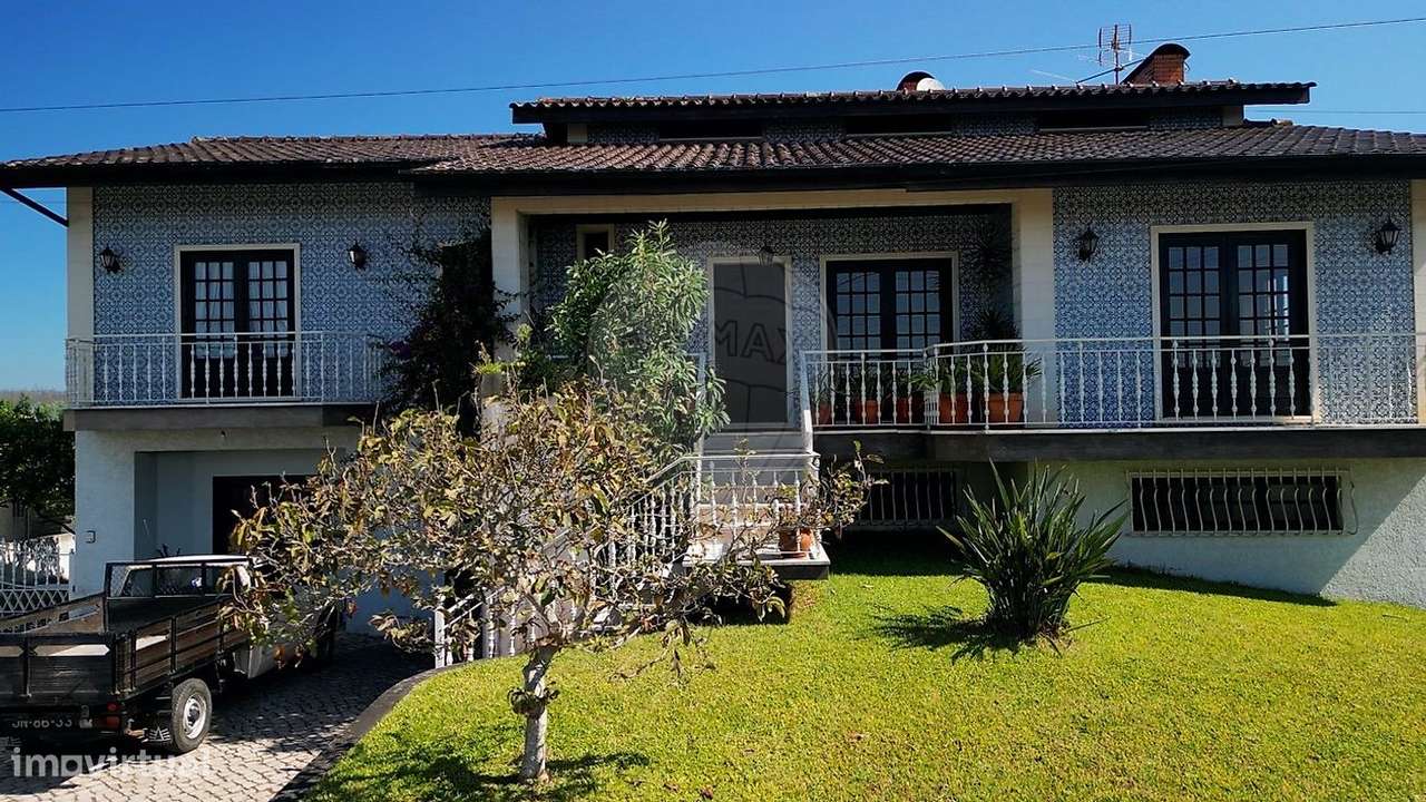 Moradia T3 | Anexo T1 | 628m2 | Lote 2140m2 | 10 min Centro Águeda-43