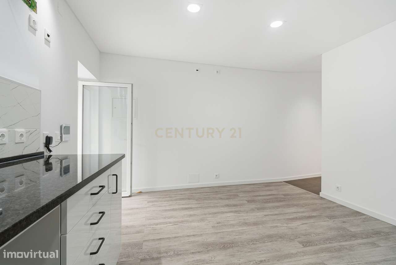 Moradia T2 Renovada - Grande imagem: 4/20