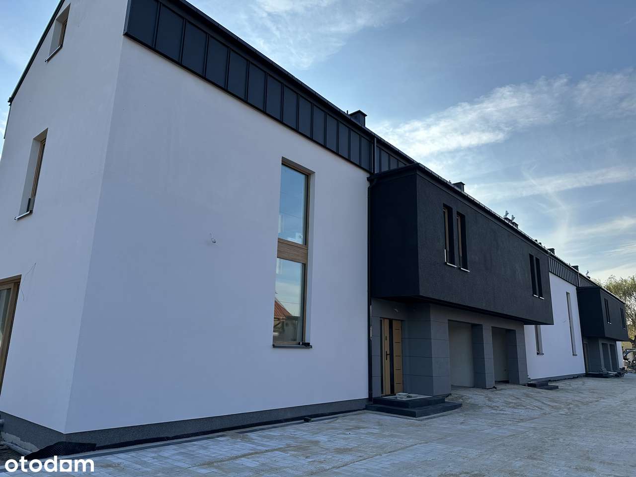 Domy jednorodzinne bliźniaki z Garażem i działką JUZ W SPRZEDAŻY - Pełny obrazek: 2/25