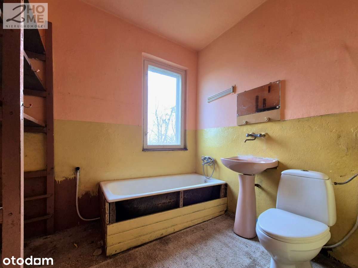 Dom do remontu w Siedliszowicach z dużą działką-12