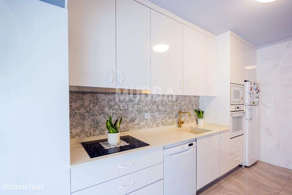 Apartamento T2 com terraço no centro de Santa Maria da Feira - Grande imagem: 5/27