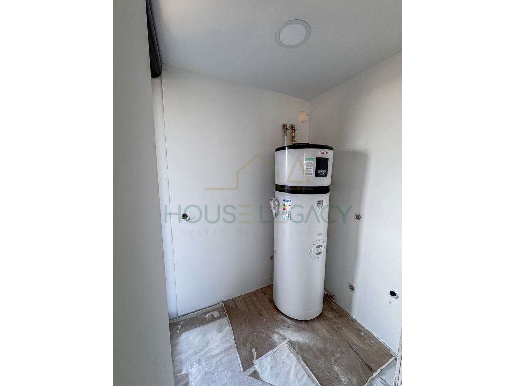 Apartamento T1+1 em São Mamede de Infesta-13