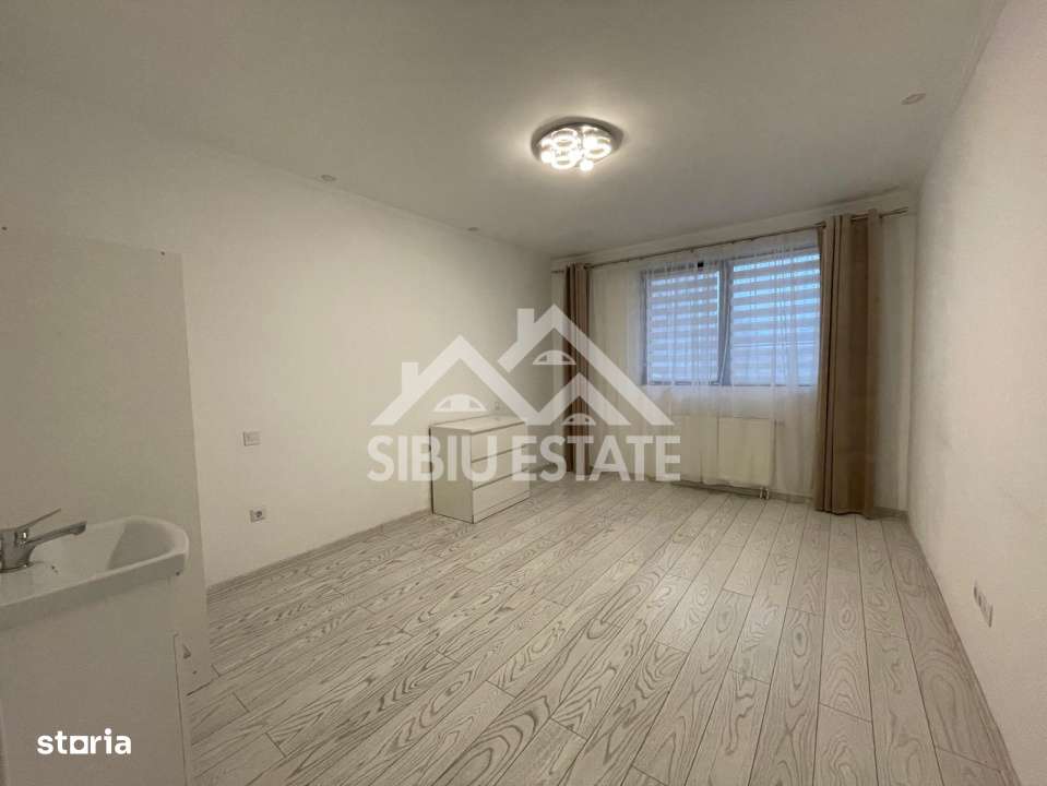 Spatiu comercial LA PRET DE APARTAMENT in Sibiu cu s. utila 56 mp.- Zo-13