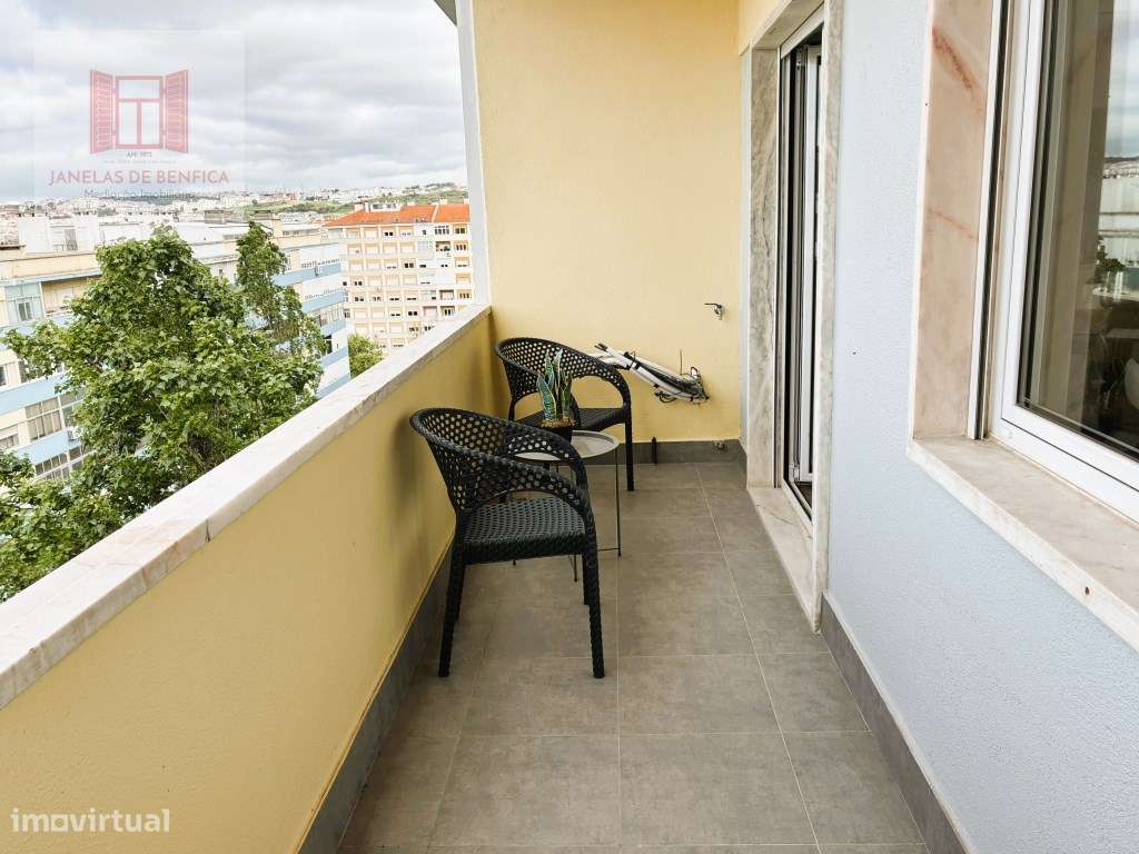 T3 em Benfica, renovado, equipado, mobilado, varanda aberta-9