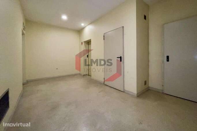 Fantástico apartamento T3 com 159 m² - Rua dos Miosótis - Paranhos-26