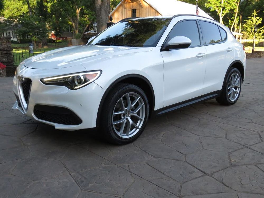 Alfa Romeo Stelvio 2.0 Turbo 16V AT8-Q4 Ti 2018