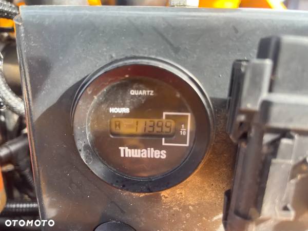 Thwaites 1 Tonne - 13