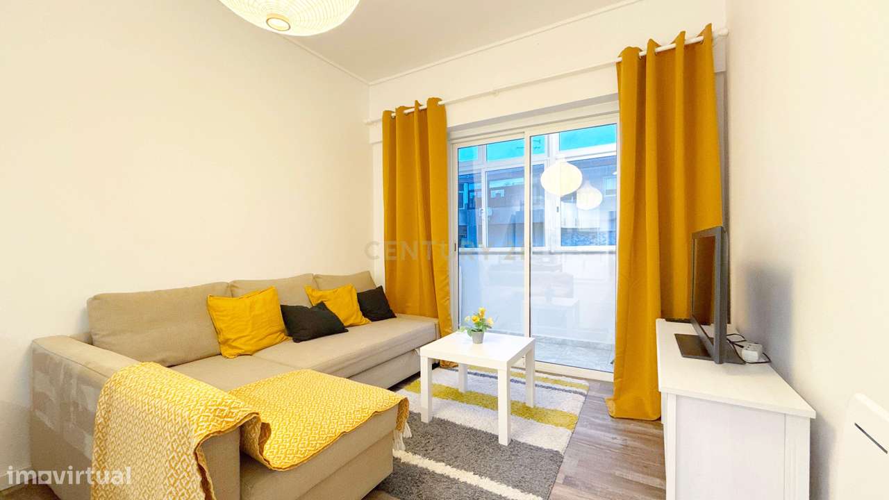 Apartamento T1 Convertido em T2 - Covelo - Grande imagem: 3/15