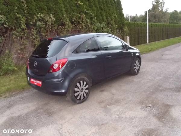 Opel Corsa 1.4 16V 150 Jahre - 8