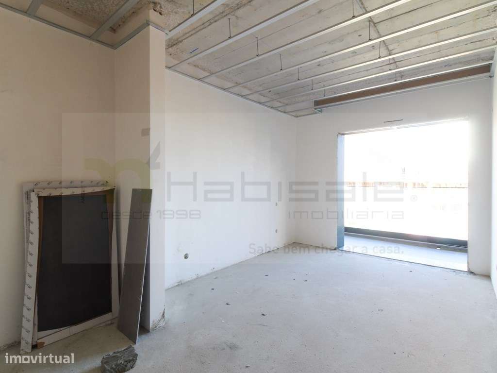 Apartamento T3 com garagem | Paradela, Santo António dos Cavaleiros-15