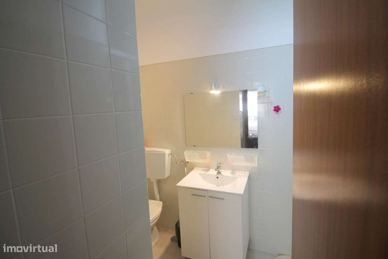 Apartamento T3 Vale Flores Mem Martins-25