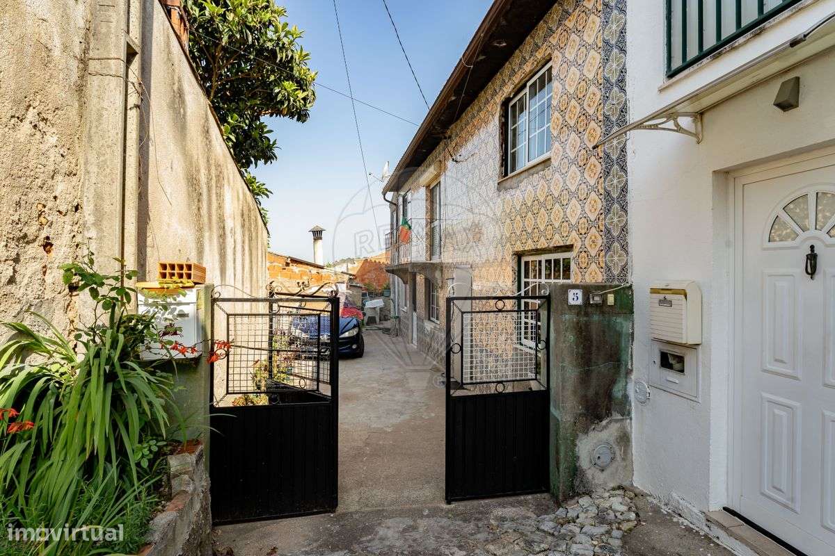 Moradia T7 para venda - Grande imagem: 2/17