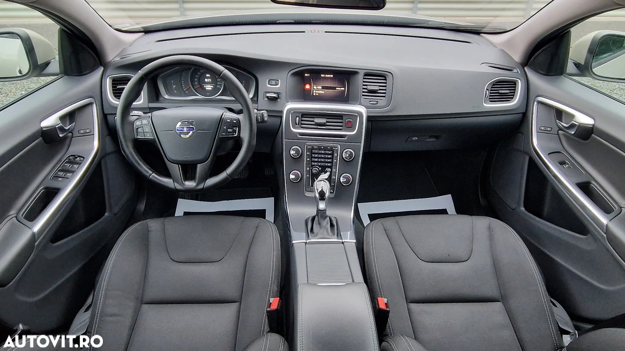 Volvo V60 D2 Geartronic Kinetic - 5