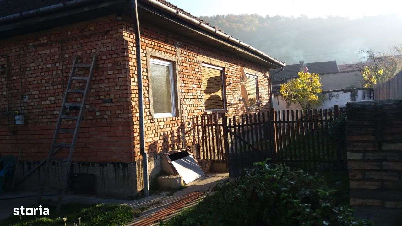 Casa Bocsa Montana pretabila credit 500 mp negociabil-9