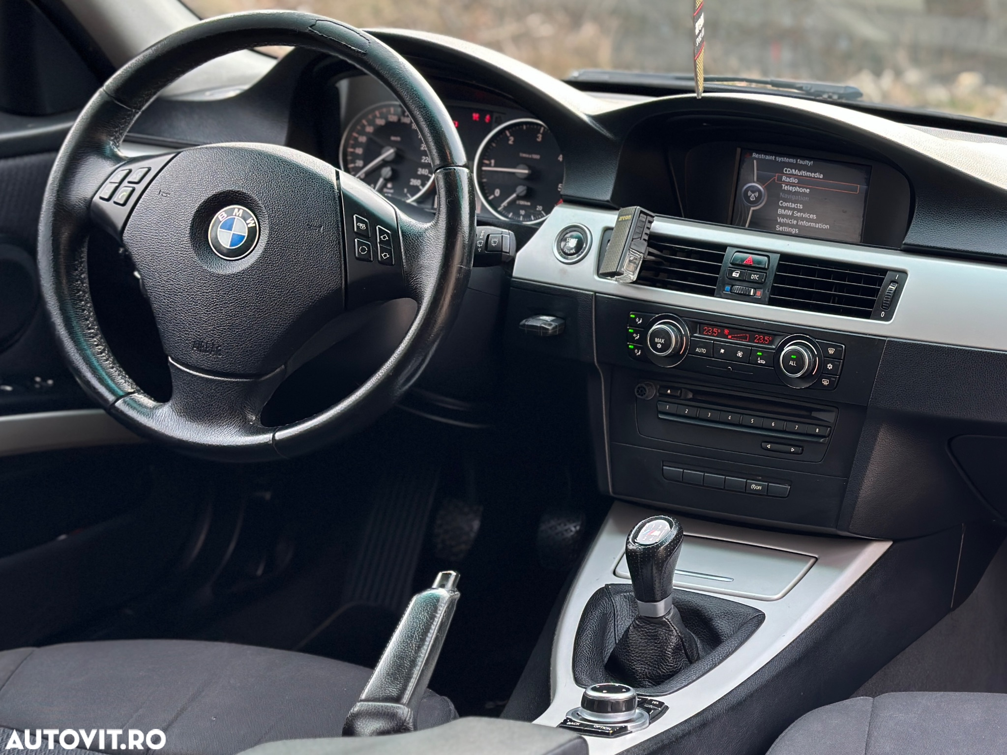 BMW Seria 3 318d - 7