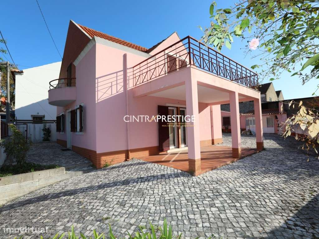 Moradia T3 e anexo T2 com Vista Deslumbrante para a Serra de Sintra...-0