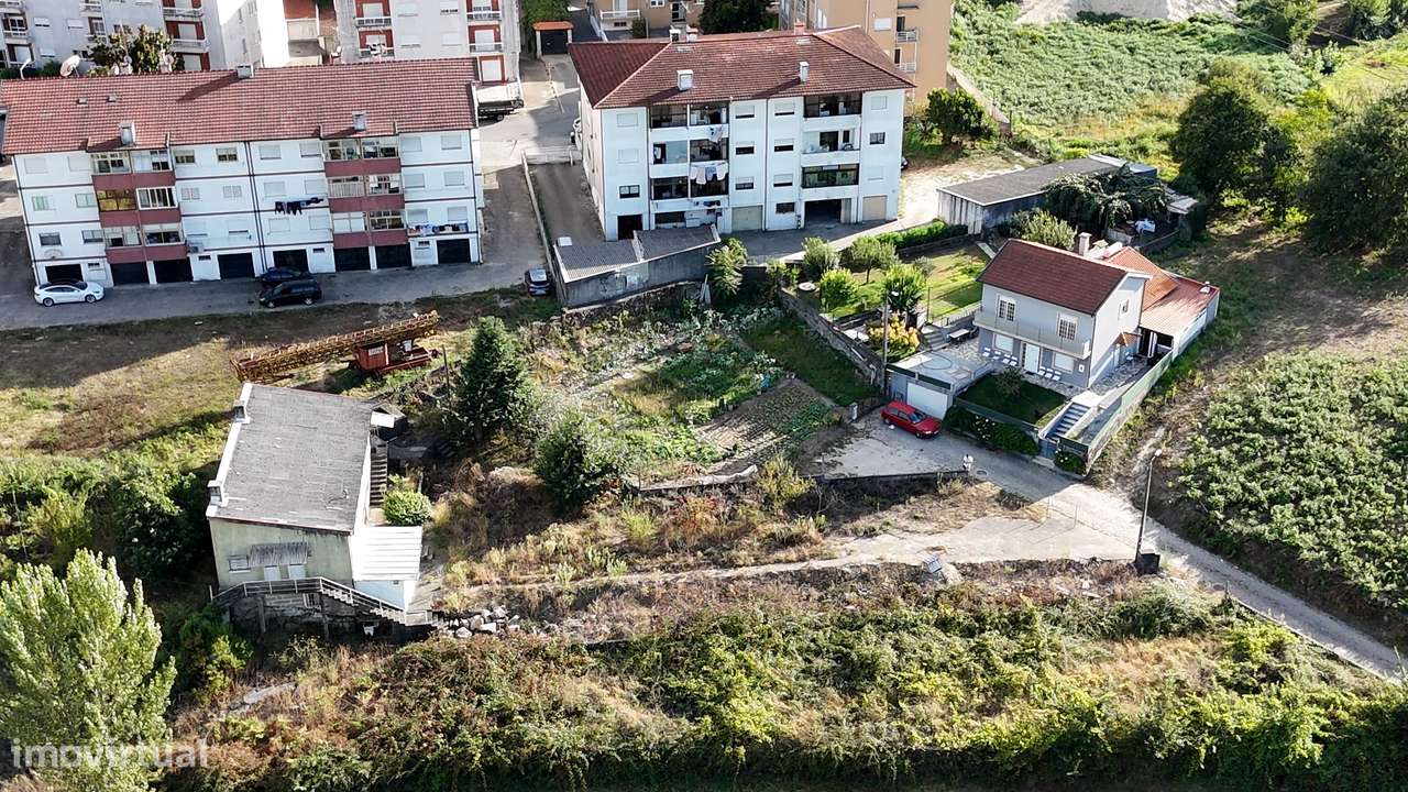 Terreno para venda centro de Fafe-7