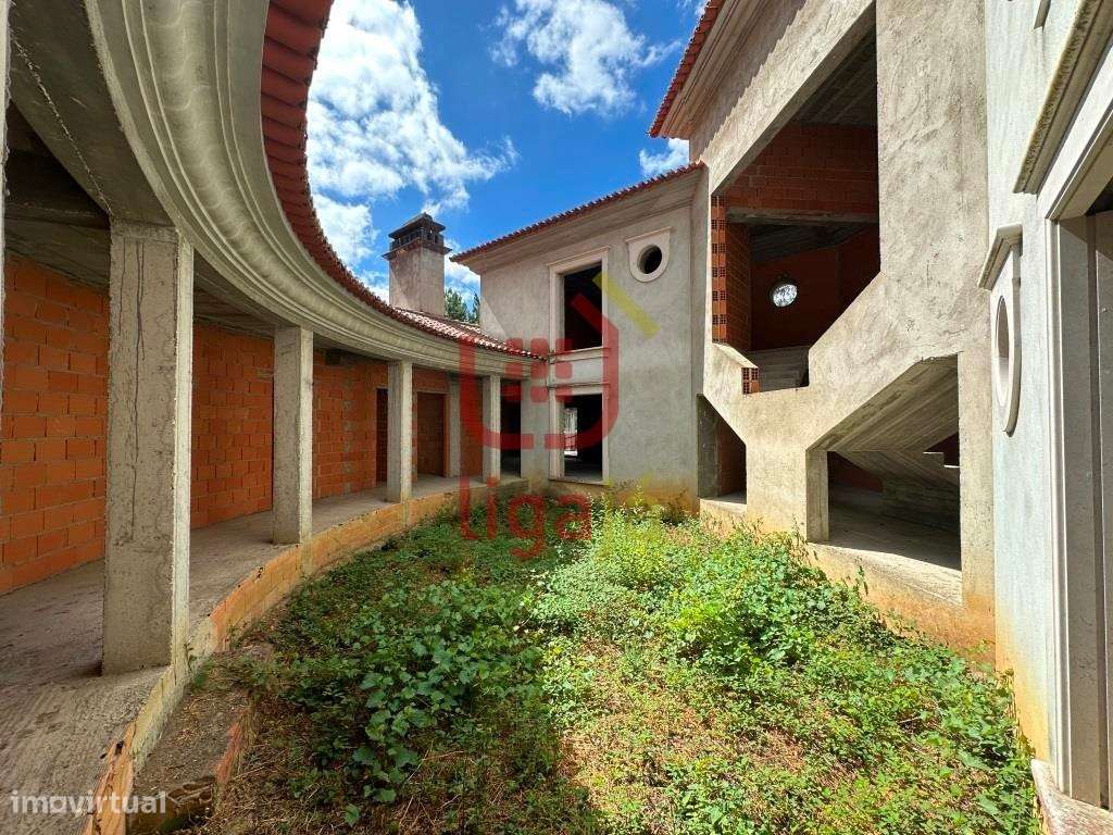 Moradia T6 em construção!-21