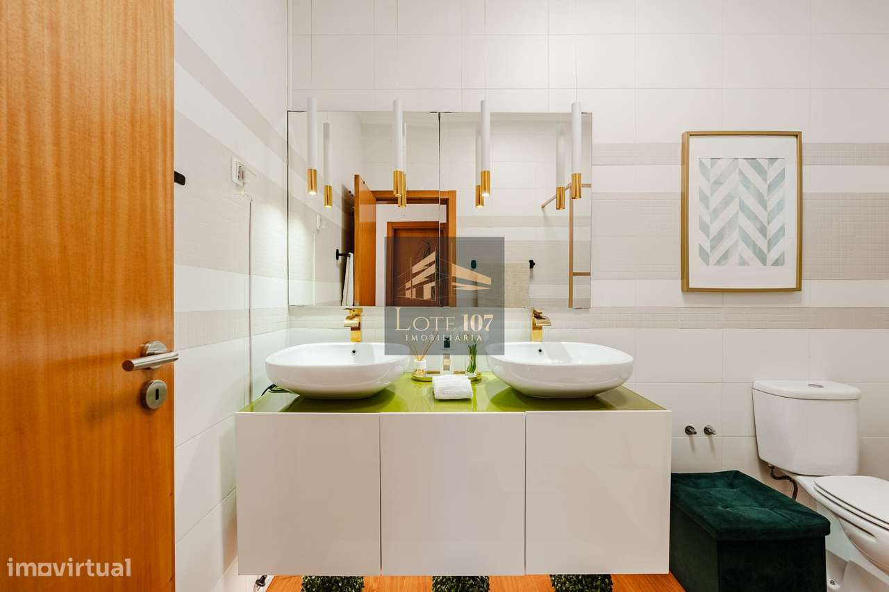 Apartamento T2 Remodelado em Pinhal Novo-27