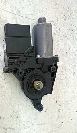 Motor Elevador Volkswagen Passat (3B2) - 4