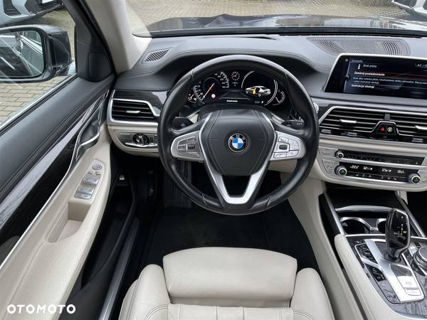 BMW Seria 7 730d xDrive - 6