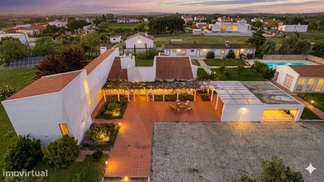 Quinta Urbana T4 em Évora | A 2 min do Hospital | 10.000 m2 | Poss. Co - Grande imagem: 2/47