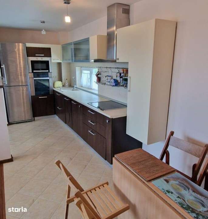 Inchiriere- Casa tip triplex P+1+M in suprafata de 150mp, 2 garaje si - Imagine principală: 2/10