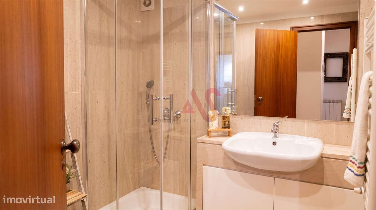 Apartamento T2+1 ao lado da casa da arquitetura em Matosinhos-13