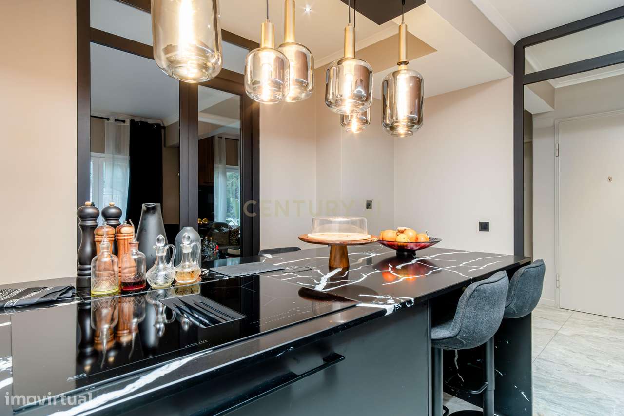 Apartamento de Excelência com Vista Parque – Localização Premium no Ce-15