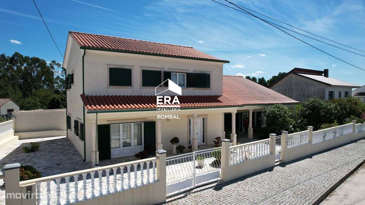 Moradia de tipologia T5,na aldeia de Ruge Água - Grande imagem: 2/30